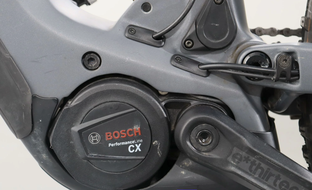Cube Stereo Hybrid 140 HPC Actionteam 750 2024 – Bicicleta eléctrica de montaña reacondicionada