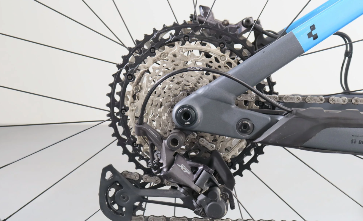 Cube Stereo Hybrid 140 HPC Actionteam 750 2024 – Bicicleta eléctrica de montaña reacondicionada