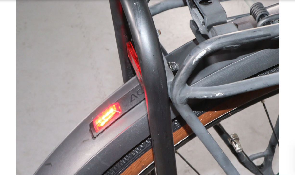 Cube Touring Hybrid One 2023 – Bicicleta eléctrica híbrida reacondicionada