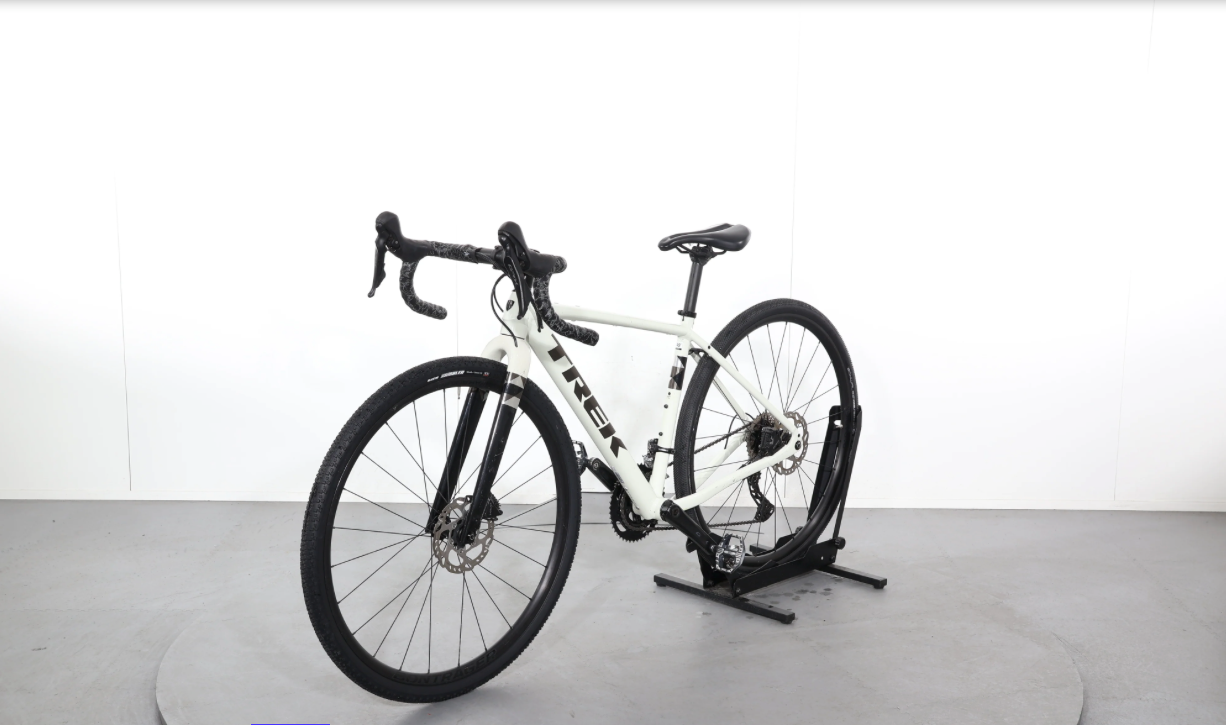 Trek Checkpoint ALR 5 2025 – Bicicleta de carretera reacondicionada