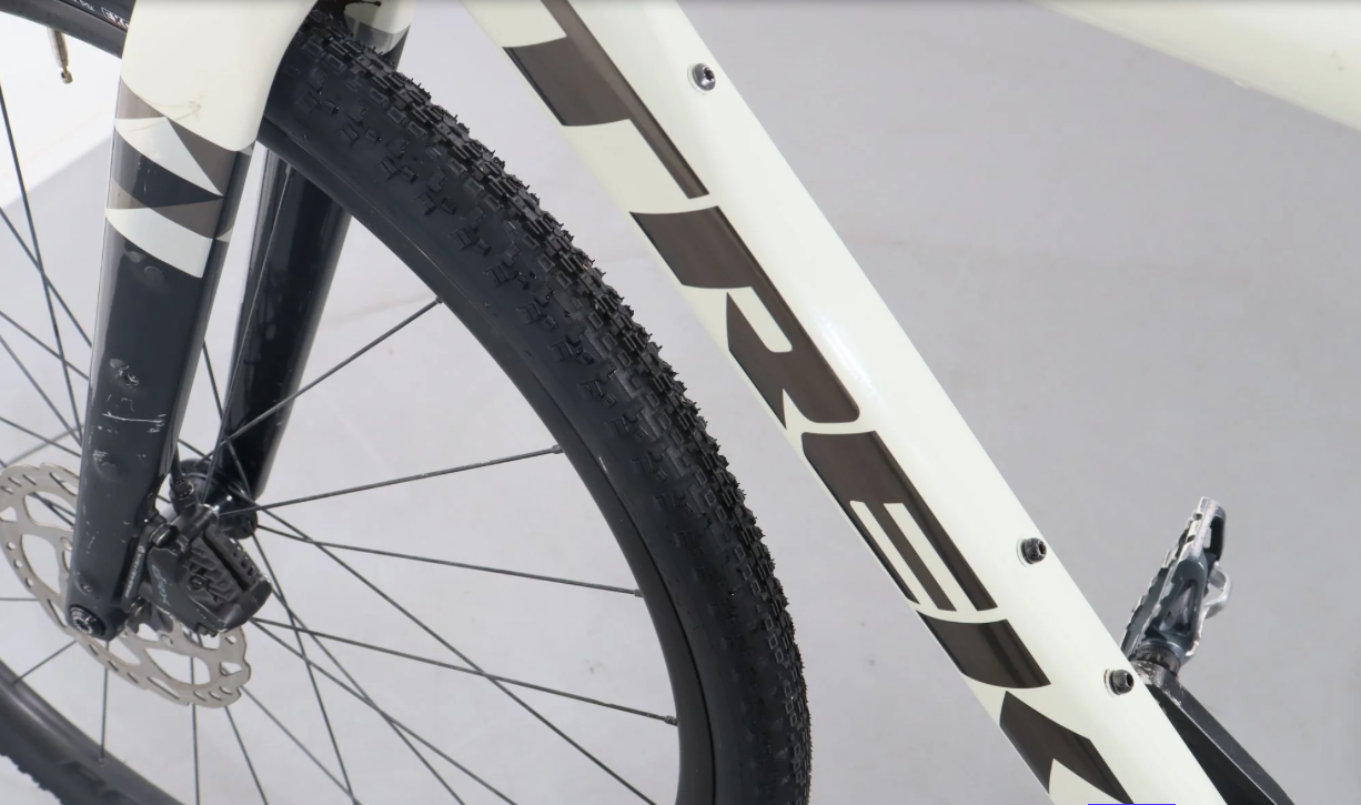 Trek Checkpoint ALR 5 2025 – Bicicleta de carretera reacondicionada